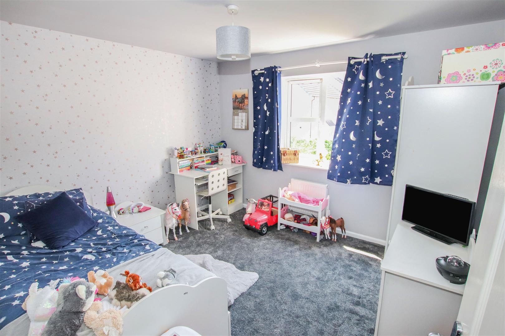 BEDROOM THREE (FRONT)